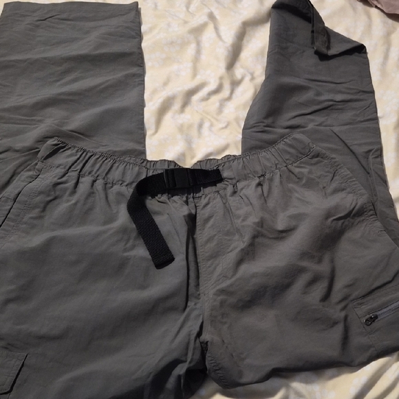 Columbia Men's Cargo Pants in Gray - Picture 3 of 3